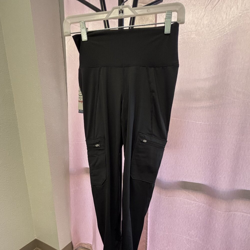 NWT Wrangler ATG Hybrid Cargo Leggings XS Reg Black High Rise